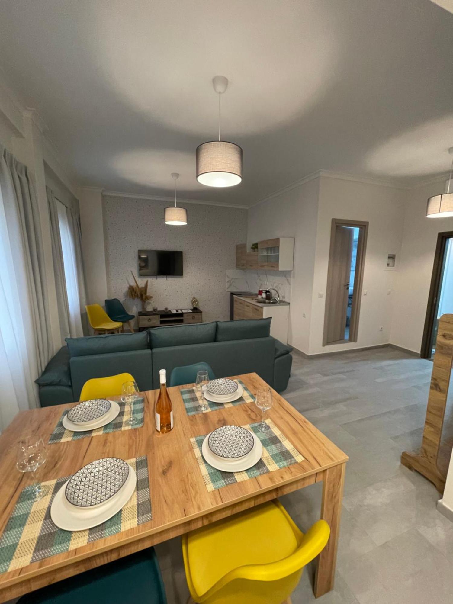 Compass Lofts Athens Apartment Ngoại thất bức ảnh