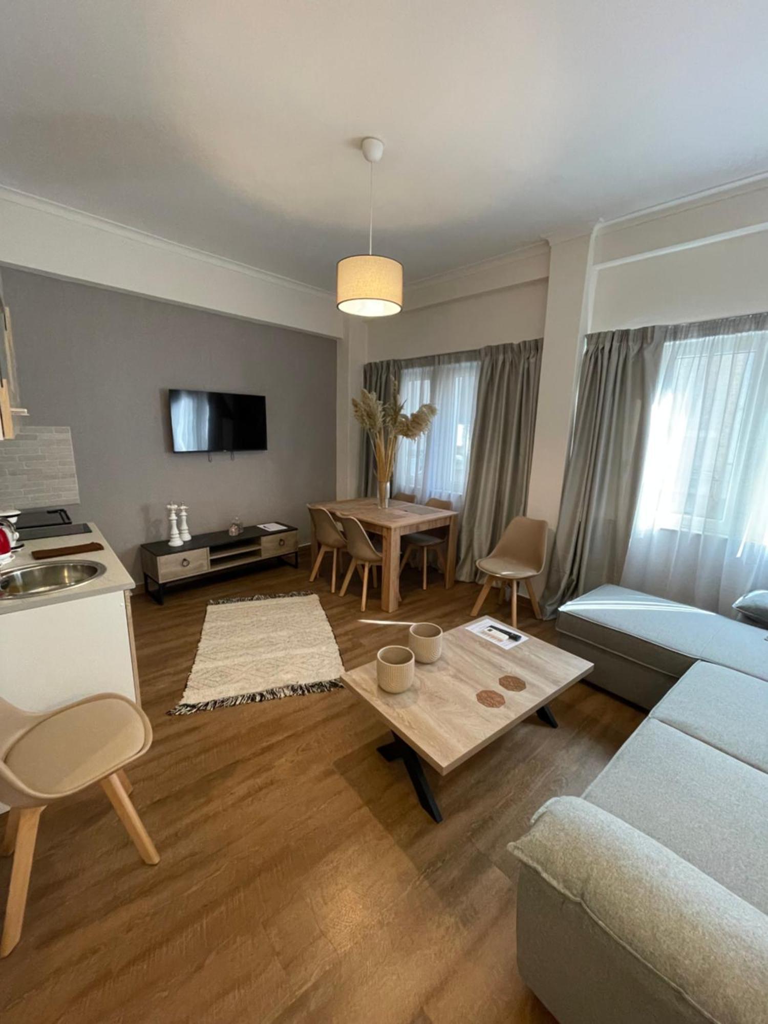 Compass Lofts Athens Apartment Ngoại thất bức ảnh