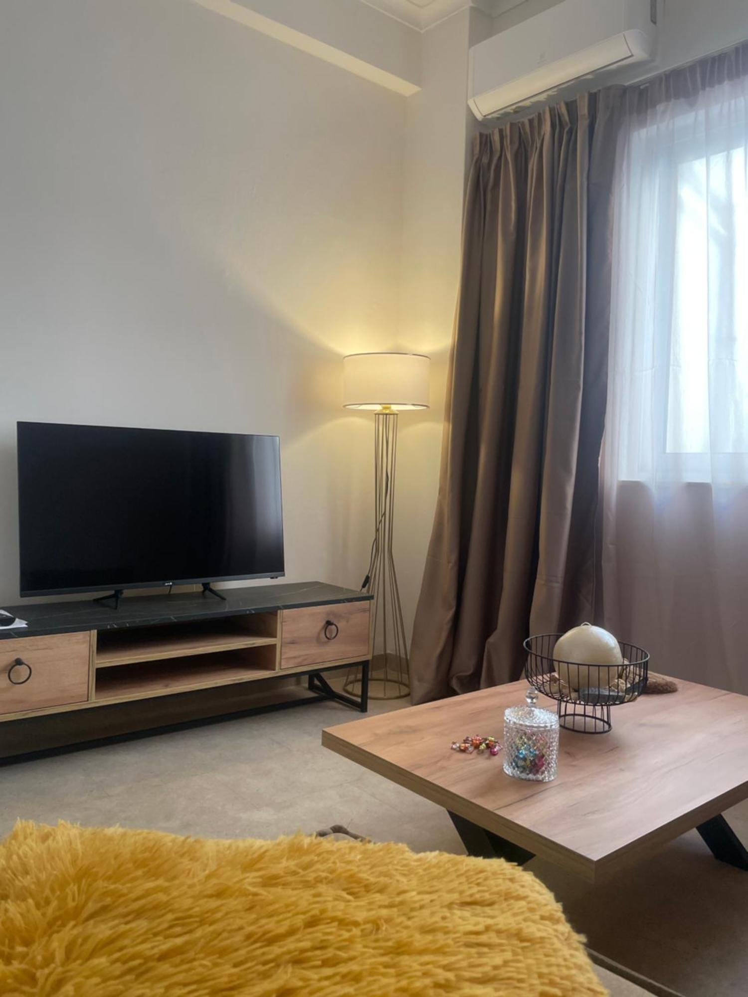 Compass Lofts Athens Apartment Ngoại thất bức ảnh