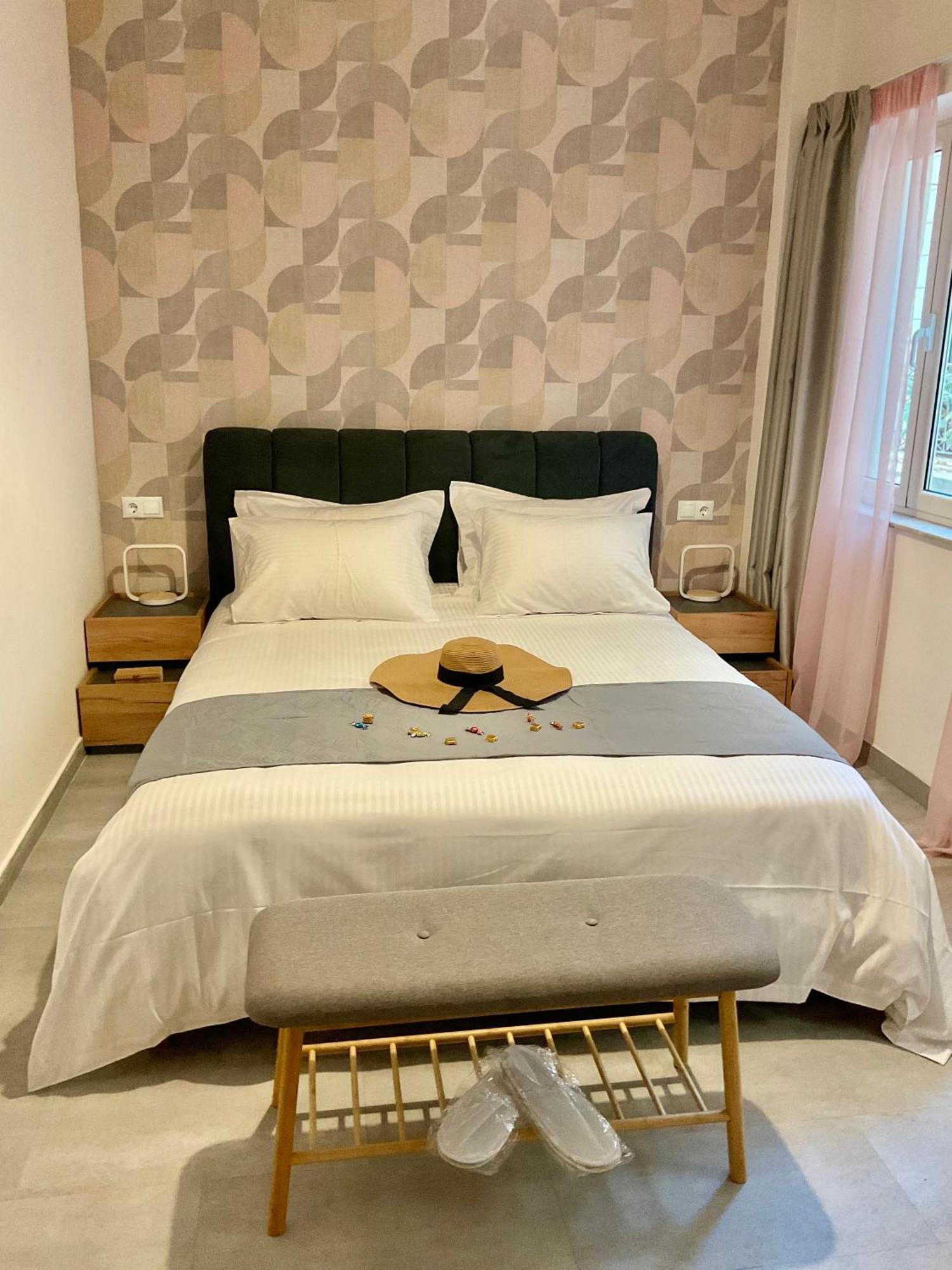 Compass Lofts Athens Apartment Ngoại thất bức ảnh