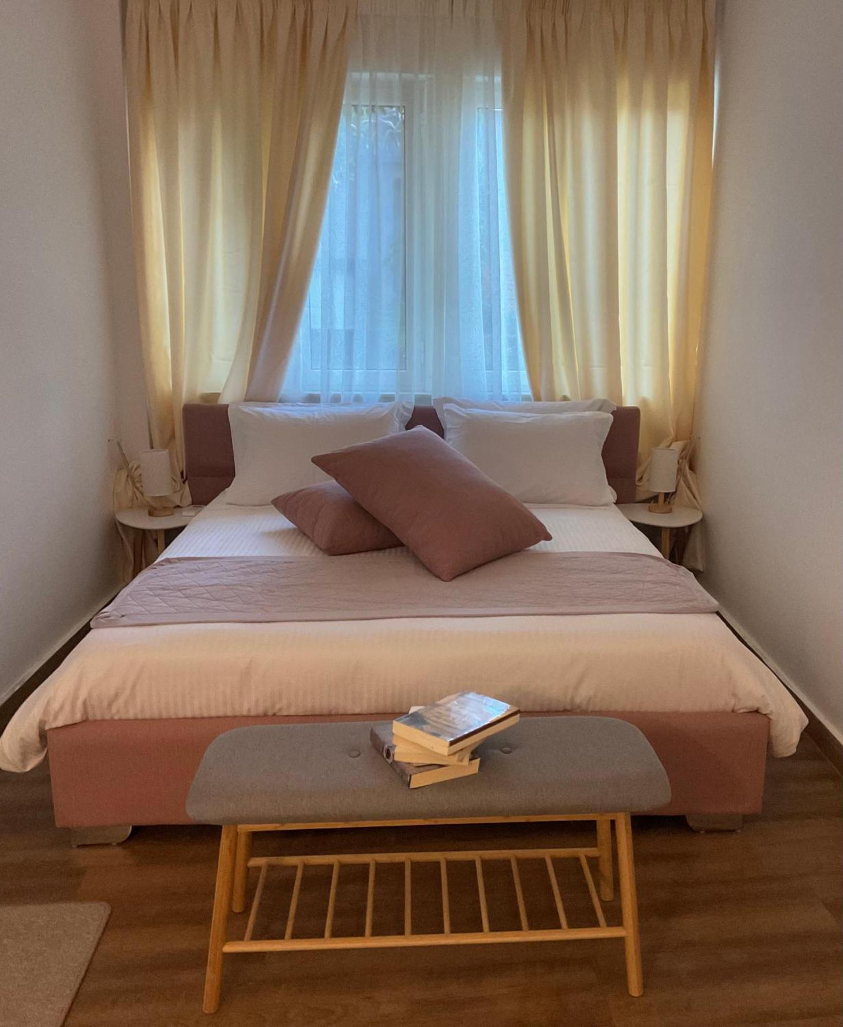 Compass Lofts Athens Apartment Ngoại thất bức ảnh