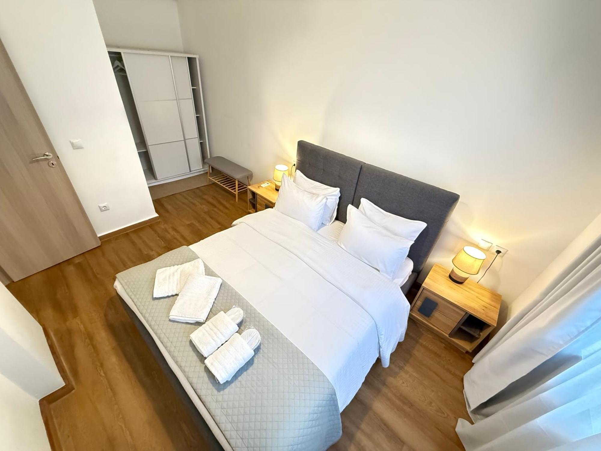 Compass Lofts Athens Apartment Ngoại thất bức ảnh